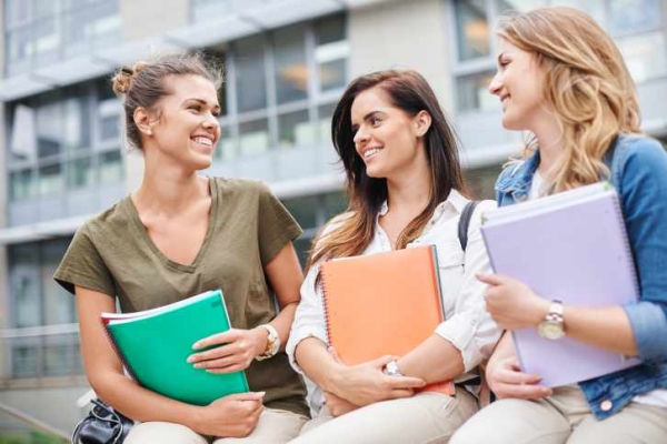 多鄰國Duolingo考試的費用是多少？如何支付？