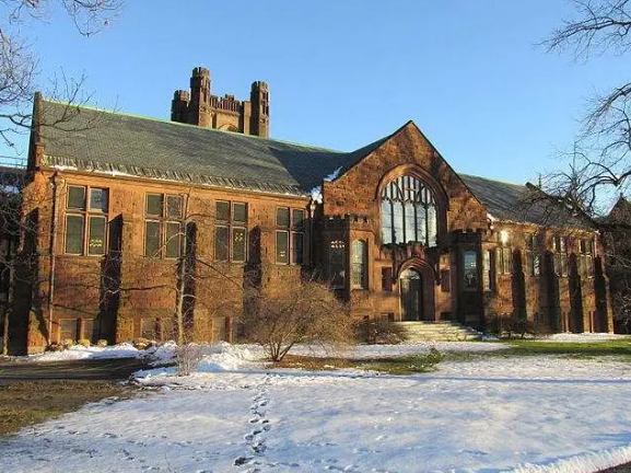 盤點全球最像哈利波特中魔法學校霍格沃茨城堡的16所大學